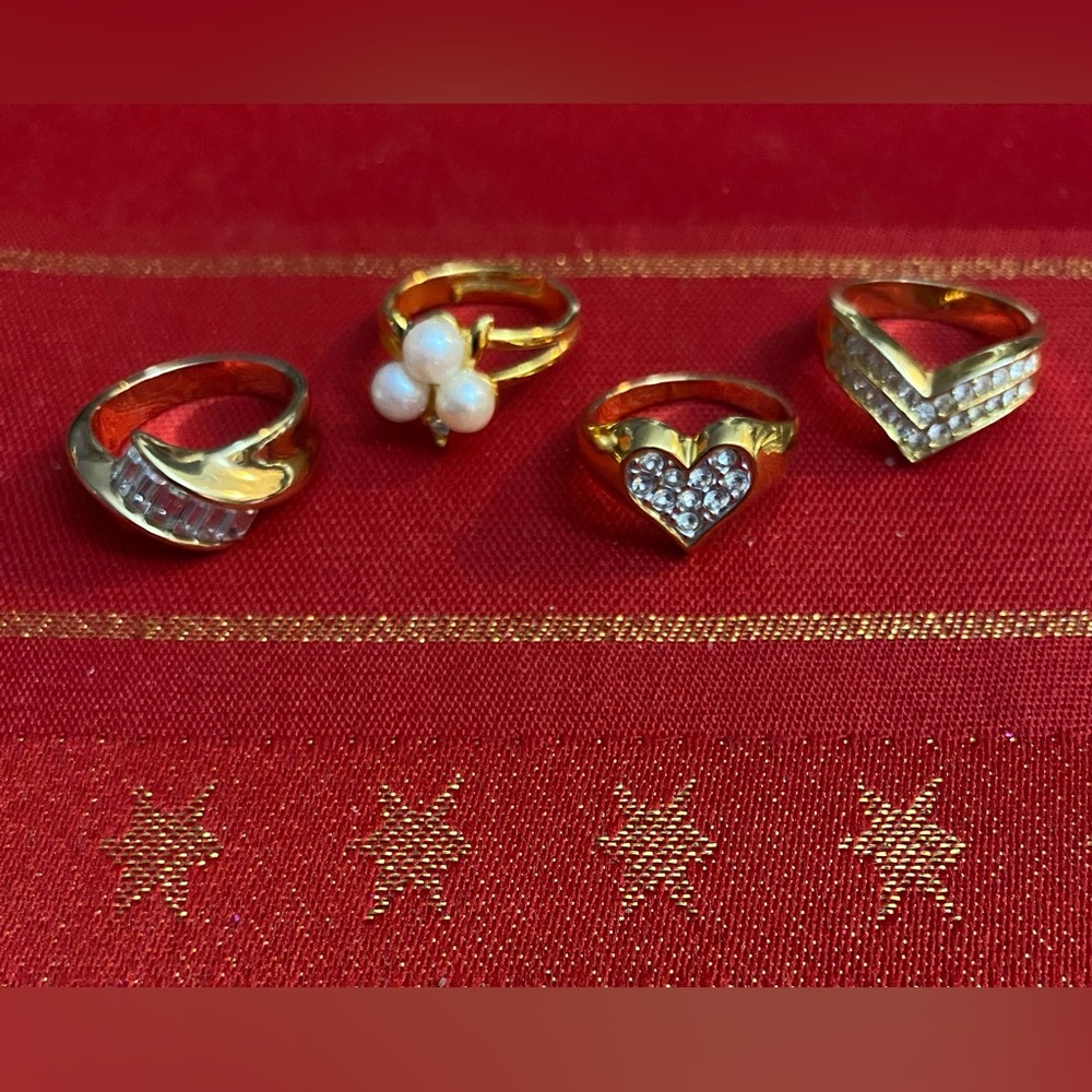 Vintage Zeller’s Costume Statement rings (Size 5-6) * Final Offer